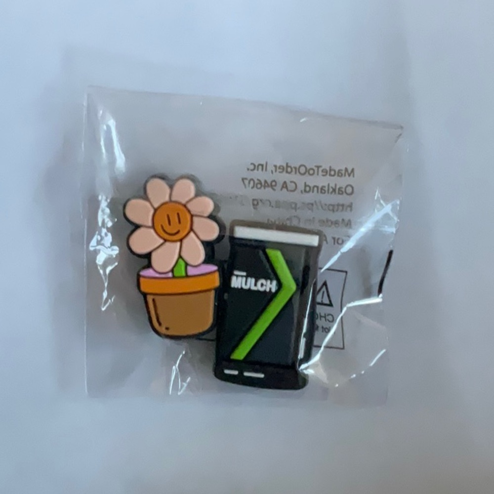 Lowe’s Reward Member Only Exclusive Crocs Jibbitz Shoe Charms -Mulch, Sunflower